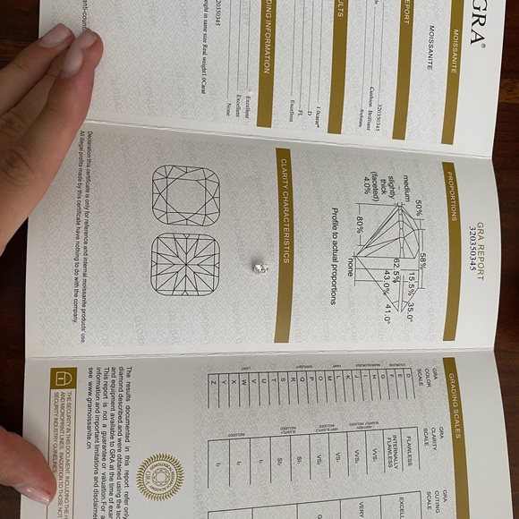 1 carat cushion cut moissanite diamond loose stone - Picture 3 of 7